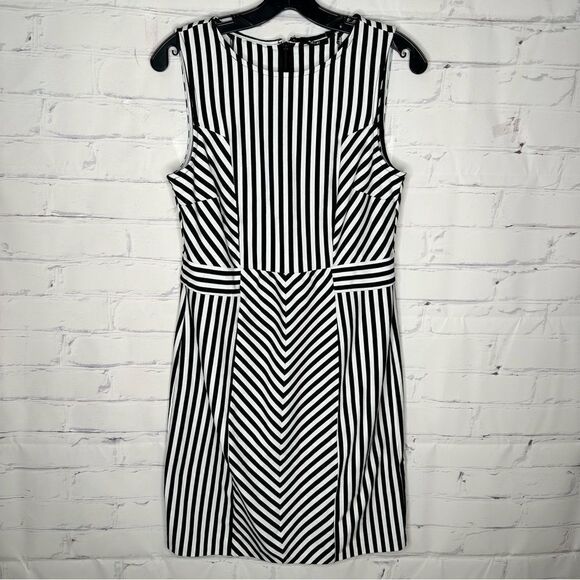 Apt 9 size 10 black and white striped dress - Picture 1 of 6